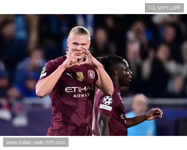 哈兰德频繁启动牵动对手,曼城前场配合层次更清晰