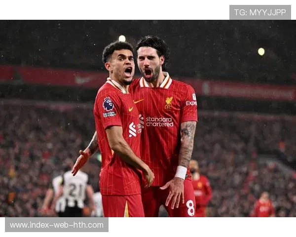 利物浦迪亚斯变向突破撕裂防区